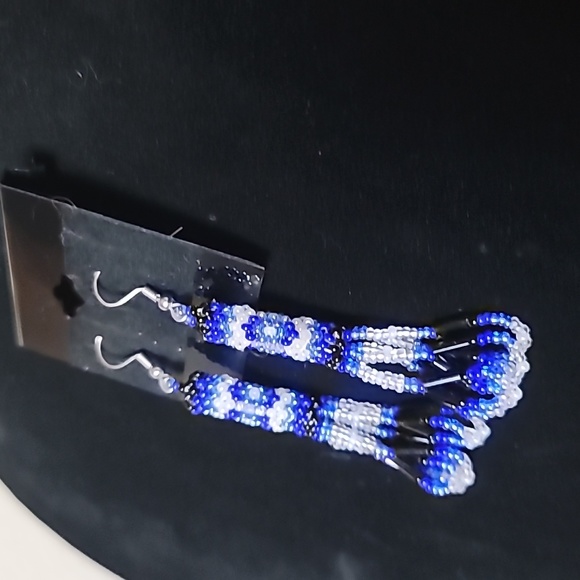 PIMA / MARICOPA Native American Hand Made Blue & Clear Seed Bead Earrings. - Picture 2 of 5